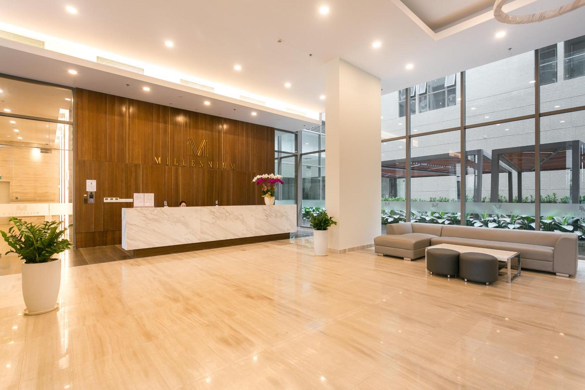Căn hộ Otis Millennium Saigon Balcony