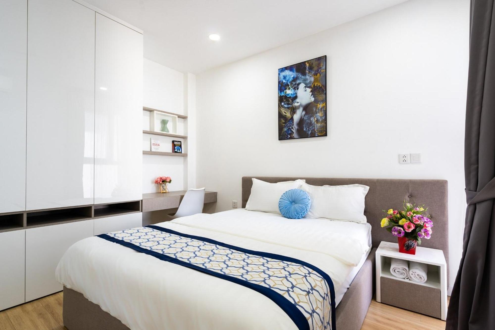 Otis Millennium Saigon Balcony Căn hộ *