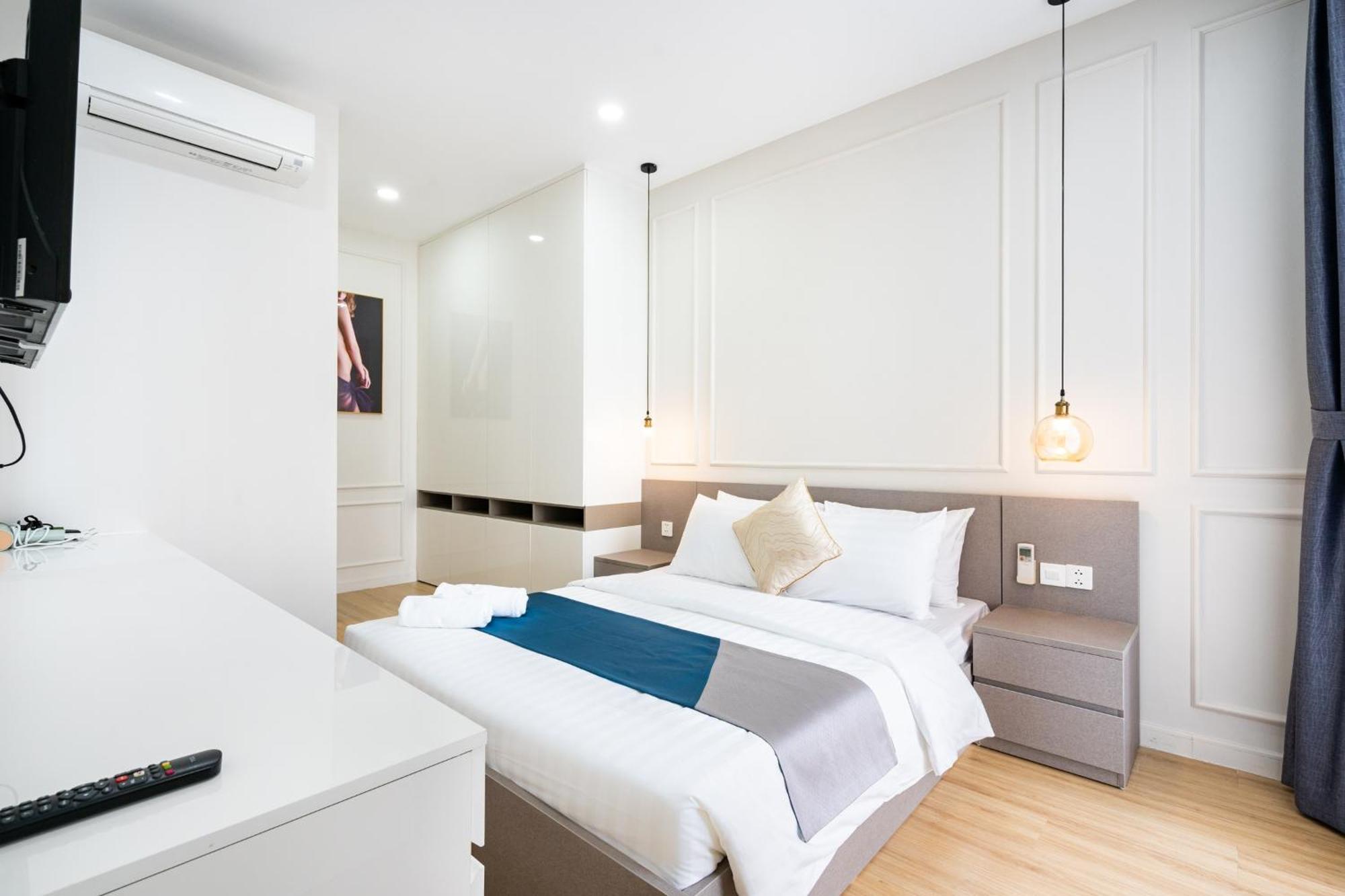 Otis Millennium Saigon Balcony Căn hộ *