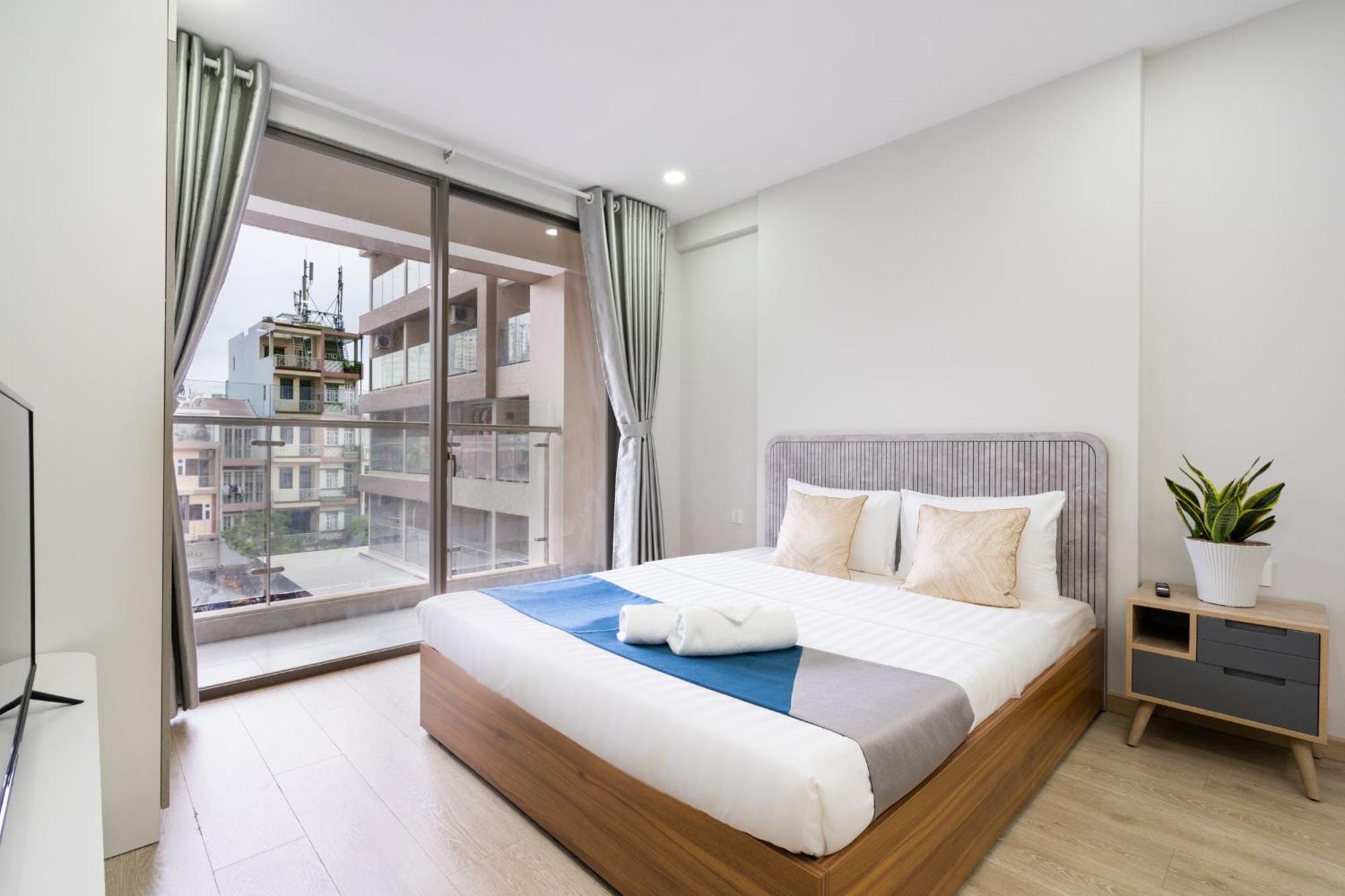 Căn hộ Otis Millennium Saigon Balcony TP. Hồ Chí Minh