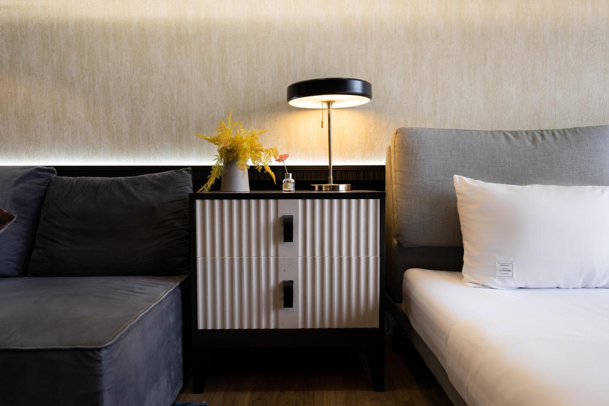 Otis Millennium Saigon Balcony Căn hộ TP. Hồ Chí Minh
