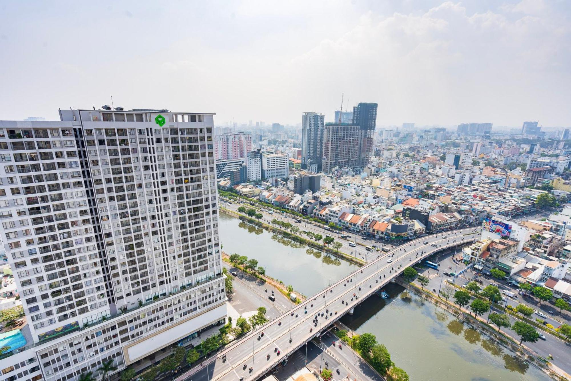 Căn hộ Otis Millennium Saigon Balcony TP. Hồ Chí Minh